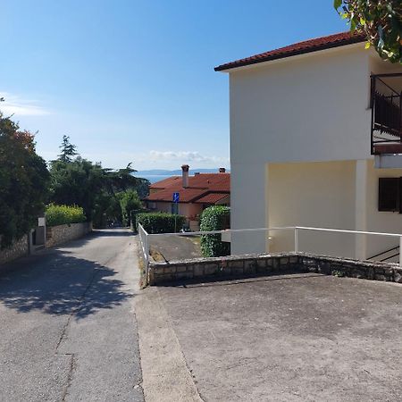 Apartment Kiwi Rabac Ngoại thất bức ảnh